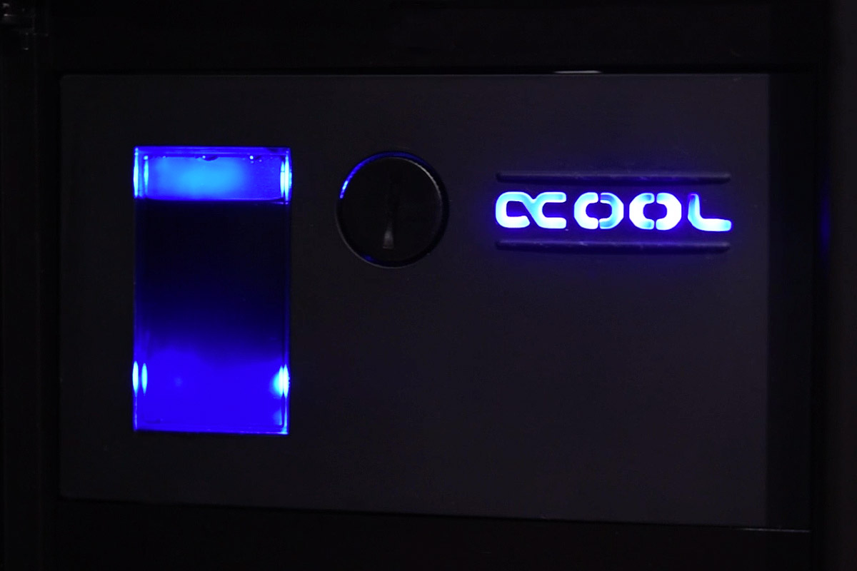 Alphacool Eisfach - Single Laing D5 - Dual 5,25 Bay Station