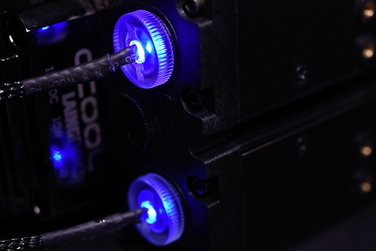 Alphacool Eisfach - Single Laing D5 - Dual 5,25 Bay Station